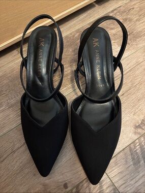 Anne Klein Black Pointed Slingback Heels